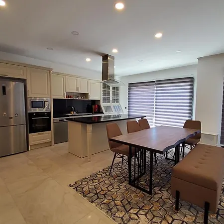 Beautiful 4Br House With Private Pool In Yalikavak Villa *