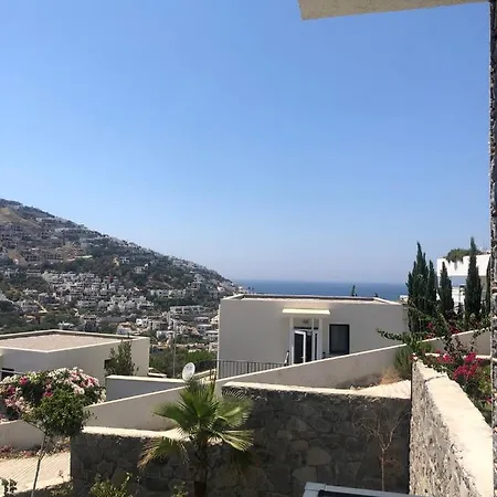 Beautiful 4Br House With Private Pool In Yalikavak * Bodrum