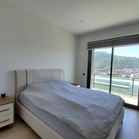 Beautiful 4Br House With Private Pool In Yalikavak