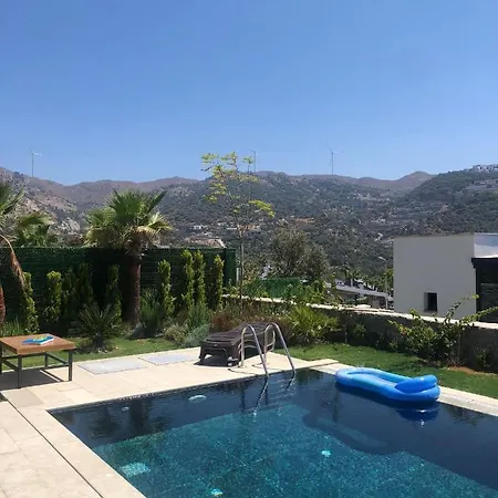 Beautiful 4Br House With Private Pool In Yalikavak * Bodrum